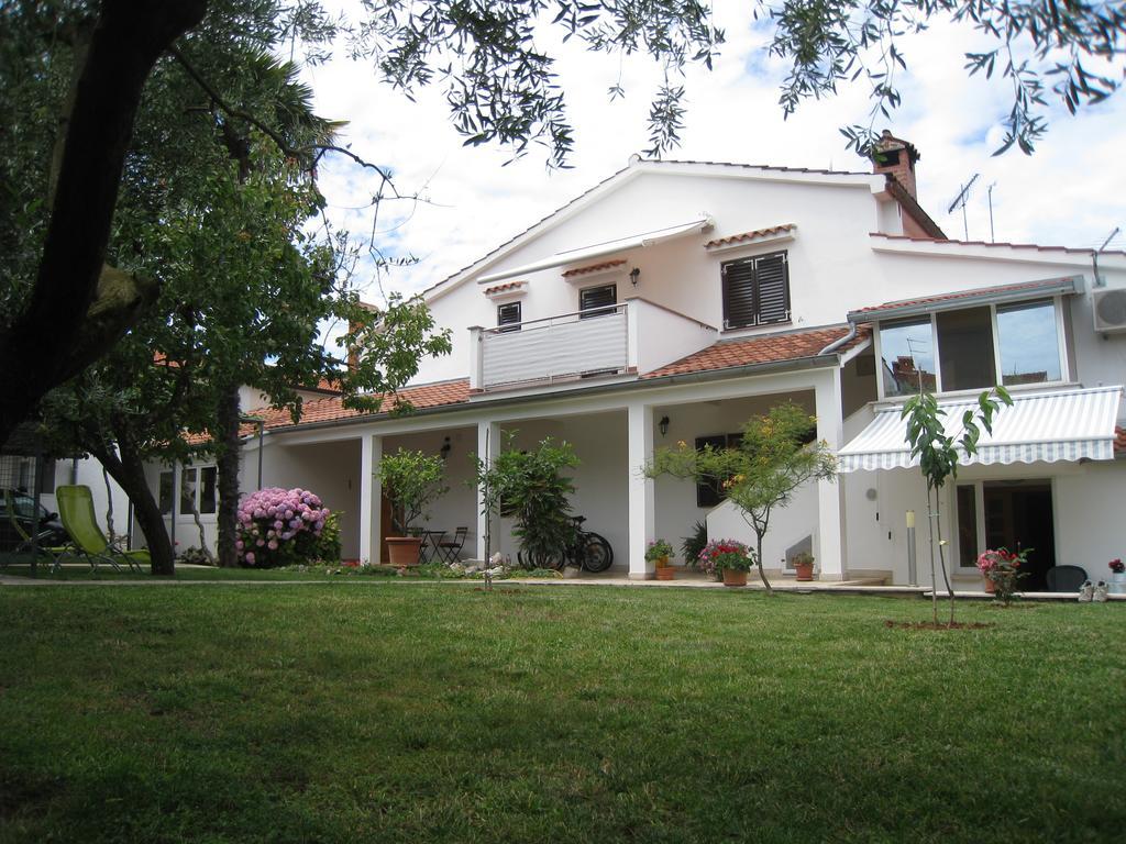 Apartment Luisa Пореч Экстерьер фото